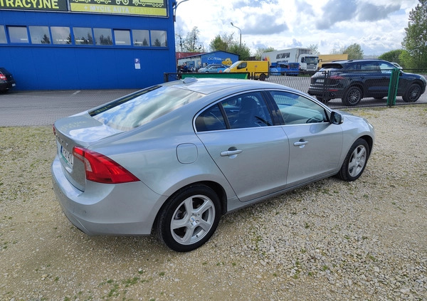 Volvo S60 cena 27900 przebieg: 334000, rok produkcji 2011 z Szczytno małe 326